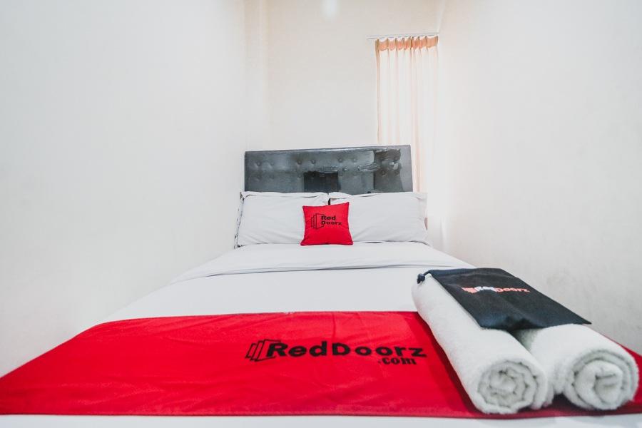 Reddoorz Plus Near Mall Ciputra Τζακάρτα Εξωτερικό φωτογραφία