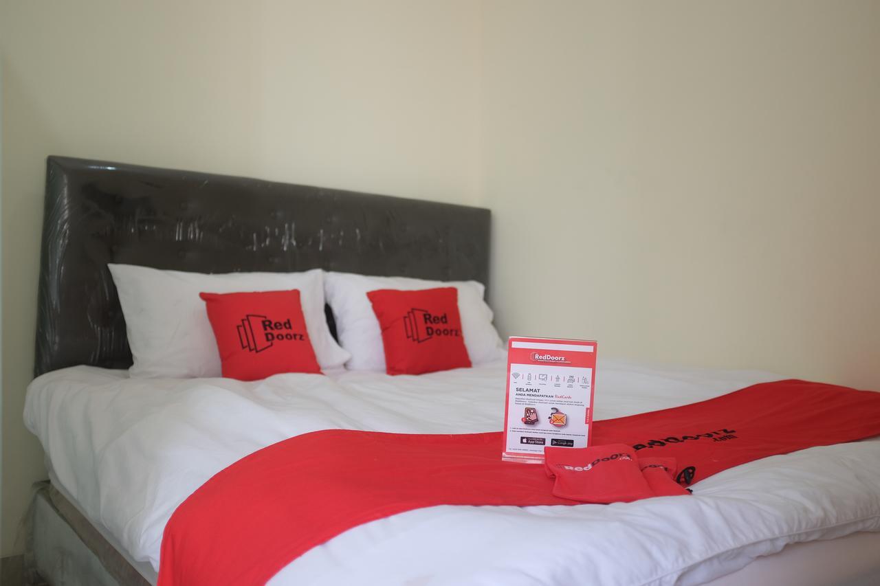 Reddoorz Plus Near Mall Ciputra Τζακάρτα Εξωτερικό φωτογραφία