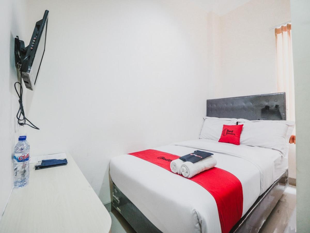 Reddoorz Plus Near Mall Ciputra Τζακάρτα Εξωτερικό φωτογραφία